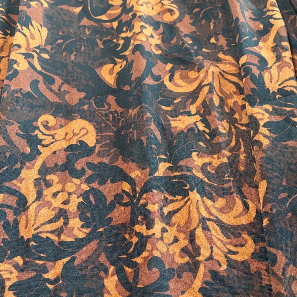 Elegant Brown and Black Patterned Midi Skirt - Picture 5 of 6